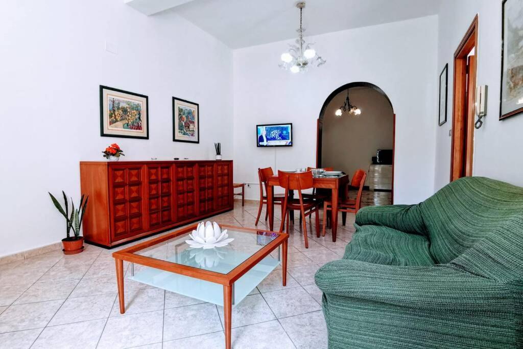 La Casetta Di Giuli Apartment Palermo Bagian luar foto